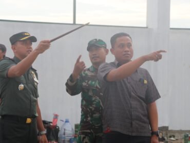 Foto:Komandan Kodim 0807/Tulungagung Letkol Arh. Hanny Galih Satrio meninjau langsung progres pembangunan Koperasi Desa Merah Putih (KDMP) di Desa Pulosari, Kecamatan Ngunut, Kabupaten Tulungagung, Jawa Timur