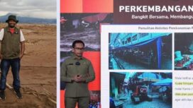 Foto: Tokoh adat Pasak Opat Nenggeri Linge menunjukkan kondisi wilayah terdampak banjir dan longsor di Aceh