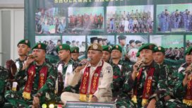 Foto: Tim Hadrah Nurul Islam Kodim 0807/Tulungagung menampilkan lantunan sholawat dalam Festival ke-8 Sholawat Khusus TNI–Polri se-Jawa Timur yang digelar di Kota Malang, Minggu (18/1/2026)