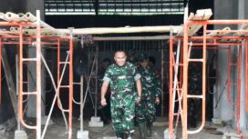 Foto: Danrem 081/DSJ Kolonel Arm Untoro Hariyanto meninjau langsung progres pembangunan Koperasi Desa/Kelurahan Merah Putih (KDKMP) di Kelurahan Sidoharjo, Kecamatan Pacitan, Kabupaten Pacitan, Jumat (9/1/2026)