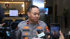 Biro Pengawasan Penyidikan (Wassidik) Bareskrim Polri memfasilitasi proses mediasi antara para pihak yang terlibat dalam perkara yang melibatkan N.O dan Z.K. Mediasi tersebut berlangsung di Kantor Bareskrim Polri pada Minggu (8/3/2026).