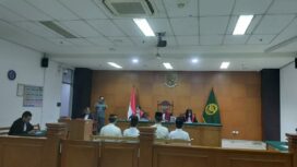 Foto : Pengadilan Negeri Jakarta Timur menjatuhkan vonis kepada empat terdakwa dalam perkara dugaan pencurian senjata api milik kepolisian saat terjadi kerusuhan di kawasan Matraman pada Agustus 2025.