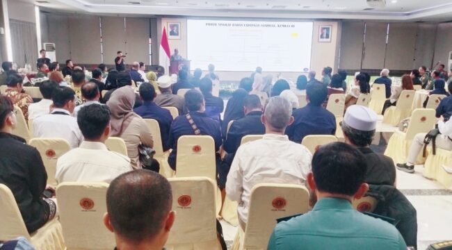 Foto: Suasana silaturahmi dan buka puasa bersama yang digelar Badan Cadangan Nasional (Bacadnas) Kementerian Pertahanan RI bersama pimpinan organisasi masyarakat (Ormas) Bela Negara di Aula Bela Negara, Gedung R. Suprapto, Ditjen Potensi Pertahanan Kemhan RI, Jakarta, Selasa (10/3/2026)