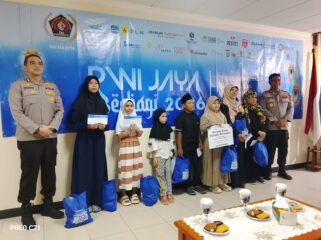 Foto : Kepedulian sosial di bulan suci Ramadan kembali ditunjukkan oleh Persatuan Wartawan Indonesia (PWI) Provinsi DKI Jakarta melalui kegiatan PWI Jaya Berbagi 2026. 
