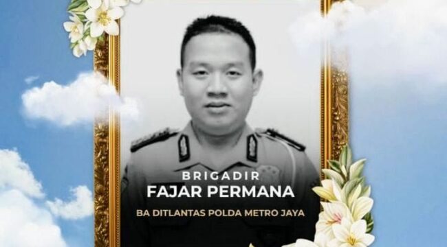 Foto : Kabar duka datang dari jajaran Direktorat Lalu Lintas Polda Metro Jaya. Seorang anggota kepolisian, Brigadir Fajar Permana, dilaporkan meninggal dunia setelah sebelumnya mengalami kelelahan dan sesak napas usai menjalankan tugas pengamanan pada momen Hari Raya Idulfitri 1447 Hijriah.