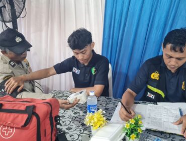 Foto : Dalam rangka mendukung kesiapan personel yang terlibat dalam Operasi Kepolisian Terpusat Ketupat Jaya 2026, Dokkes Polres Metro Jakarta Utara melaksanakan pelayanan kesehatan, pengecekan kondisi fisik, serta pemberian vitamin kepada anggota yang bertugas, Senin (23/3/2026) pukul 13.00 WIB hingga selesai, di Posyan Ancol dan Pospam Tanah Merdeka.
