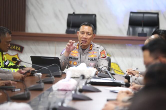 
					Foto : Kelancaran perayaan Idulfitri 1447 H di wilayah hukum Polda Metro Jaya tidak hanya diukur dari arus lalu lintas yang terkendali, tetapi juga dari kenyamanan masyarakat dalam menjalankan aktivitas ibadah dan silaturahmi.