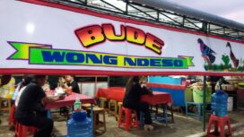 Foto : Kabar baik bagi pencinta kuliner khas Lamongan. Warung makan Bu’De Wong Ndeso yang berlokasi di Jalan Alternatif Sentul Sirkuit, Bogor, kini menjadi magnet baru bagi para penikmat pecel lele dan hidangan khas Jawa Timur, Kamis (26/3/2026).