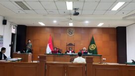 Foto : Sidang dugaan penipuan dan penggelapan tanah senilai Rp259 miliar kembali bergulir di Pengadilan Negeri Jakarta Timur pada Senin (30/3/2026), dengan terdakwa Armando Herdian.