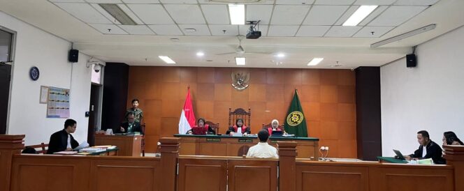 
					Foto : Sidang dugaan penipuan dan penggelapan tanah senilai Rp259 miliar kembali bergulir di Pengadilan Negeri Jakarta Timur pada Senin (30/3/2026), dengan terdakwa Armando Herdian.
