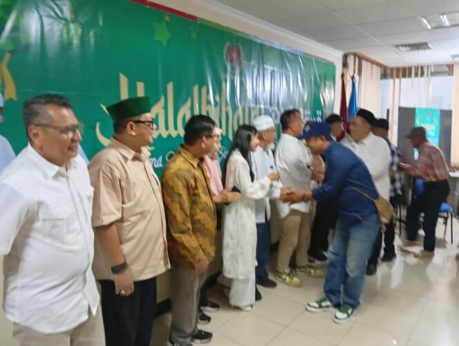 
					Foto : Halalbihalal Persatuan Wartawan Indonesia (PWI) Jaya yang digelar pada Senin (30/3/2026) di Gedung Prasada Sasana Karya, Petojo, Jakarta Pusat, berlangsung meriah dan dipenuhi ratusan anggota serta undangan dari berbagai unsur organisasi pers.

