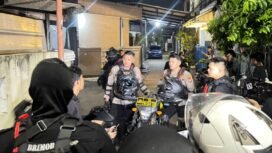 Foto : Patroli gabungan yang melibatkan personel Brimob Batalyon B Pelopor bersama Perintis Polres Metro Jakarta Timur kembali mengungkap berbagai pelanggaran dan potensi gangguan keamanan dalam penyisiran wilayah pada Sabtu (5/4/2026) malam hingga dini hari.