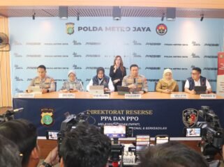 Foto : Direktorat PPA/PPO Polda Metro Jaya mengungkap kasus dugaan tindak pidana percabulan dan/atau kekerasan seksual yang dilakukan seorang pengemudi transportasi online terhadap penumpangnya.