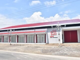 Foto: Bangunan Koperasi Desa/Kelurahan Merah Putih (KDKMP) Desa Serangan tampak telah selesai dibangun dengan tampilan yang representatif dan siap difungsikan.