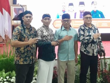 Foto : Keluarga besar Paguyuban Jawa Tengah (PJT) Provinsi Lampung turut serta memeriahkan acara Halal Bihalal Paguyuban Jawa Tengah yang diselenggarakan pada Minggu, 12 April 2026, di Kantor Walikota Jakarta Timur. 

