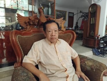  Foto : Vonis bebas yang dijatuhkan majelis hakim Pengadilan Negeri (PN) Kendari dalam perkara nomor 294/Pid.B/2025/PN Kdi terhadap pasangan suami istri, Deni Zaenal Abidin dan istrinya, memicu polemik. Putusan terkait dugaan tindak pidana penipuan dan penggelapan itu dinilai tidak memenuhi rasa keadilan oleh pelapor, Budhi Yuwono