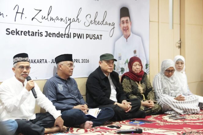 
					Foto : Ketua Umum PWI Pusat, Akhmad Munir, mengenang Sekjen PWI Pusat, almarhum Zulmansyah Sekedang sebagai sosok yang tidak hanya berdedikasi tinggi, tetapi juga mendapatkan penghormatan luas dari berbagai kalangan hingga akhir hayatnya.