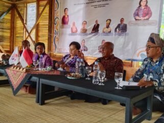  Foto : Ketua Umum Persatuan Wartawan Indonesia (PWI) Pusat, Akhmad Munir, menekankan pentingnya membangun ekosistem informasi yang lebih adil dan inklusif bagi masyarakat adat di Indonesia