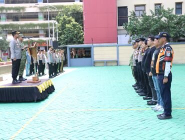 Foto: Kapolres Metro Jakarta Barat Kombes Pol. Twedi Aditya Bennyahdi, S.Sos., S.I.K., M.H. didampingi Dandim 0503 Jakarta Barat Letkol Inf. Saputra Hakki, S.H., M.P.M.,