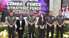 Foto: Kepala Staf Angkatan Darat Maruli Simanjuntak bersama Komandan Seskoad Agustinus Purboyo serta diikuti para pejabat utama TNI AD,