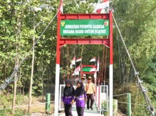 Foto: Tiga Jembatan Garuda Rampung, Warga Ponorogo Tak Lagi Seberangi Sungai