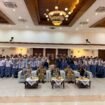 Foto: Wali Kota Jakarta Pusat, Arifin bersama jajaran pemerintah dan pelajar berfoto usai kegiatan sosialisasi wawasan kebangsaan dan pencegahan paham radikalisme serta terorisme di lingkungan sekolah