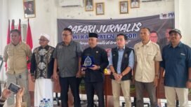 Foto : Persatuan Wartawan Indonesia (PWI) Kabupaten Bogor kembali menggelar kegiatan Safari Jurnalis ke-3 Tahun 2026 yang kali ini berlangsung di Kantor Kecamatan Sukajaya, Kabupaten Bogor, Kamis (4/6/2026).
