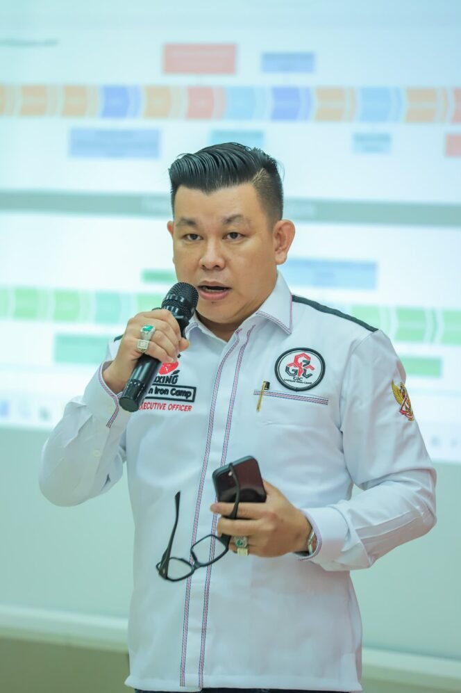 
					Foto : Ceo Ghosun Iron Camp, Susanto, S.H., menggelar pertemuan dengan Pengurus Provinsi Persatuan Tinju Amatir Indonesia (Pertina) DKI Jakarta untuk membahas penguatan pembinaan olahraga tinju serta pengembangan atlet di wilayah DKI Jakarta dan sekitarnya (6/6/2026).

