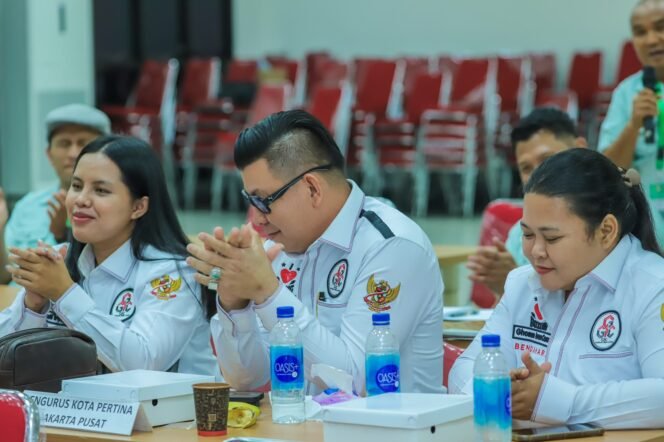 
					Foto : CEO Ghosun Iron Camp, Susanto, S.H., menegaskan komitmennya dalam mendukung pembinaan generasi muda melalui kegiatan olahraga sebagai sarana pengembangan karakter, disiplin, dan prestasi (6/6/2026).
