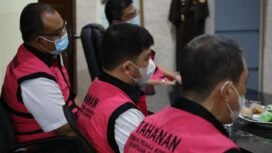 Foto : Kejaksaan Negeri Jakarta Timur mengamankan pelaksanaan penyidikan terhadap 11 tersangka dalam perkara dugaan tindak pidana korupsi penyimpangan kegiatan ekspor produk hasil olahan kelapa sawit atau Crude Palm Oil (CPO) dan produk turunannya periode 2022 hingga 2024.