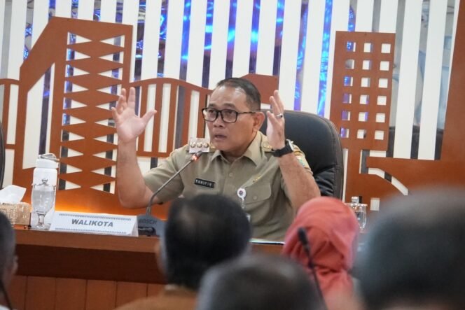 
					Foto: Wali Kota Jakarta Pusat Arifin memimpin Rapat Koordinasi Wilayah (Rakorwil) di Kantor Wali Kota Jakarta Pusat
