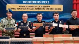Foto:Upaya penyelundupan jutaan batang rokok ilegal melalui jalur penyeberangan Merak-Bakauheni berhasil digagalkan oleh Kantor Wilayah Bea Cukai Banten bersama Bea Cukai Merak.