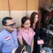 Foto : Ketua Komisi Nasional Perlindungan Anak (Komnas PA) DKI Cornelia Agatha dan Wakil Ketua Komnas PA DKI Jakarta, Hagistio Pradika berjanji akan mengawal proses hukum kasus MWP.