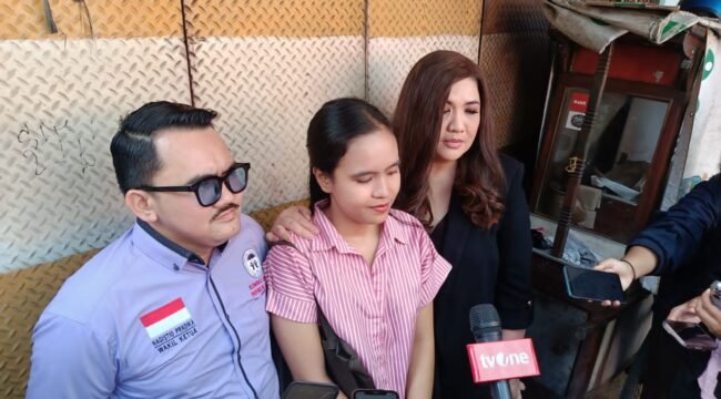  Foto : Ketua Komisi Nasional Perlindungan Anak (Komnas PA) DKI Cornelia Agatha dan Wakil Ketua Komnas PA DKI Jakarta, Hagistio Pradika berjanji akan mengawal proses hukum kasus MWP.