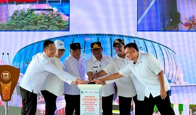 
					Foto : Upaya memperkuat konektivitas kawasan di Jakarta Utara terus dilakukan. Salah satunya melalui pengoperasian Gerbang Ancol–Jakarta International Stadium (JIS) yang resmi dibuka pada Minggu (22/6/2026).