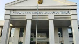 Foto : Pengadilan Negeri Jakarta Timur resmi mengumumkan susunan majelis hakim yang akan menangani perkara pidana atas nama terdakwa Roy Suryo Notodiprojo dan Tifauzia Tyassuma.