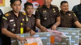 Foto : Karier Ari Meilando, SH., MH. terus menanjak. Jaksa yang dikenal memiliki dedikasi tinggi, inovatif, dan berintegritas itu resmi mendapat promosi jabatan sebagai Kepala Seksi Intelijen (Kasi Intelijen) Kejaksaan Negeri Bengkulu Utara.