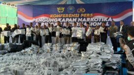 Foto : Sinergi Bea Cukai dan Badan Narkotika Nasional (BNN) RI kembali membuahkan hasil. Aparat berhasil menggagalkan penyelundupan 3.371,4 kilogram atau 3,37 ton bunga/pucuk canabinoid marijuana asal Thailand yang masuk melalui Pelabuhan Internasional Tanjung Priok.