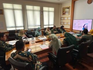 Foto : Penyelenggaraan Pelayanan Publik (PEKPPP) Tahun 2026 yang dipimpin langsung oleh Ketua Pengadilan Agama Jakarta Pusat, Muhammad Aliyuddin, S.Ag., M.H., pada Kamis (16/7/2026).

