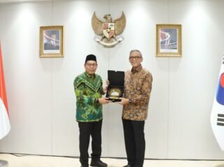 Foto : Pengadilan Agama Jakarta Pusat bersama Kementerian Agama kembali memperkuat pelayanan hukum bagi warga negara Indonesia (WNI) di luar negeri melalui pelaksanaan sidang isbat nikah terpadu di Kedutaan Besar Republik Indonesia (KBRI) Seoul pada 18–19 Juli 2026.