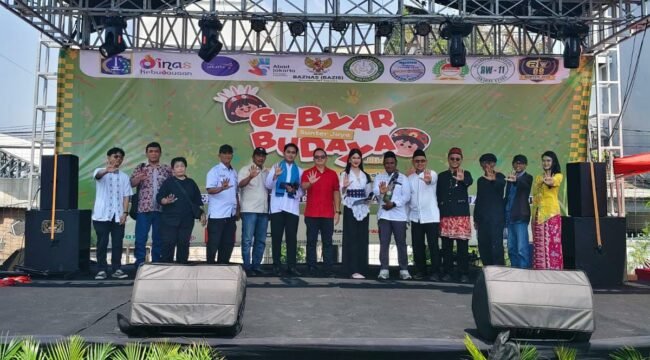 Foto  : Kawasan Pulo Besar Elok, Kelurahan Sunter Jaya, Kecamatan Tanjung Priok, Jakarta Utara, dipenuhi ribuan warga yang antusias menghadiri Gebyar Budaya Sunter Jaya Jilid 2 yang digelar Minggu (26/7/2026).