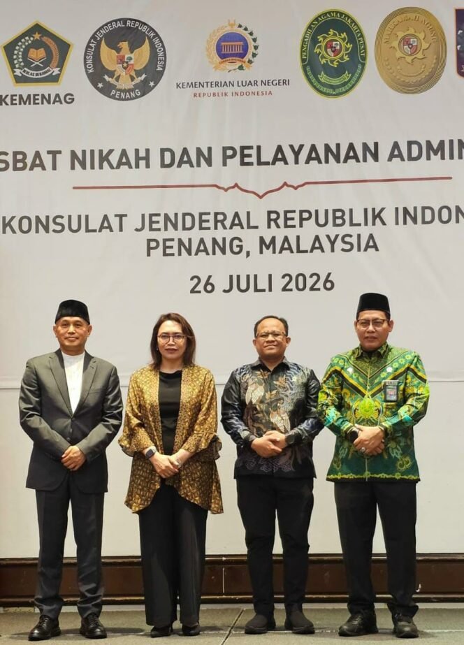 
					Foto : Upaya memperluas akses layanan hukum bagi warga negara Indonesia (WNI) di luar negeri kembali diwujudkan melalui pelaksanaan Sidang Isbat Nikah Terpadu di Konsulat Jenderal Republik Indonesia (KJRI) Penang, Malaysia.