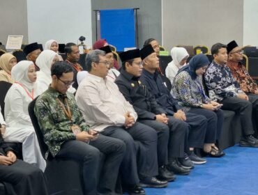 Foto : Pengadilan Agama Jakarta Pusat kembali menghadirkan layanan hukum bagi warga negara Indonesia (WNI) yang berada di luar negeri melalui penyelenggaraan sidang isbat nikah di Konsulat Jenderal Republik Indonesia (KJRI) Johor Bahru, Malaysia, pada 5–6 Agustus 2026.