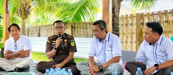 
					Foto:Serikat Media Siber Indonesia (SMSI) Kabupaten Sumbawa Barat mendorong keterbukaan informasi dalam penyelenggaraan penegakan hukum. 