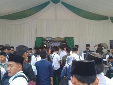  Foto:Pelaksanaan rapat pleno atau sidang pleno Muktamar ke-35 Nahdlatul Ulama (NU), Jumat (28/8/2026), di Gedung Serba Guna Pondok Pesantren Bahrul Ulum, Jombang.