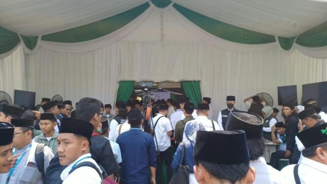 
					 Foto:Pelaksanaan rapat pleno atau sidang pleno Muktamar ke-35 Nahdlatul Ulama (NU), Jumat (28/8/2026), di Gedung Serba Guna Pondok Pesantren Bahrul Ulum, Jombang.