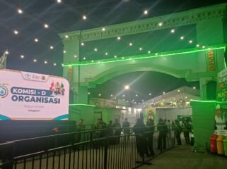 Foto:Pelaksanaan Sidang Tata Tertib (Tatib) Komisi Organisasi dalam rangkaian Muktamar ke-35 Nahdlatul Ulama (NU) di Pondok Pesantren Bahrul Ulum, Tambakberas, Jombang.