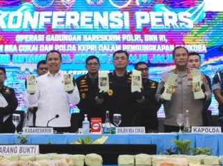 Foto:Operasi gabungan Bea Cukai bersama Badan Narkotika Nasional (BNN) RI, Bareskrim Polri, dan Polda Kepulauan Riau (Kepri) berhasil mengungkap dugaan penyelundupan narkotika melalui jalur laut.
