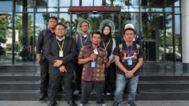 Foto: Perkumpulan Forum Nelayan Pecinta Teluk Kelabat Dalam, Kepulauan Bangka Belitung, bersama sejumlah organisasi masyarakat sipil dan lingkungan hidup menggugat Menteri Energi dan Sumber Daya Mineral (ESDM) ke Pengadilan Tata Usaha Negara (PTUN) Jakarta.