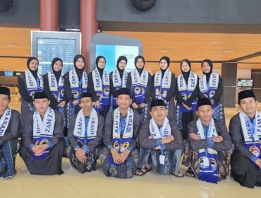 Foto: Perjalanan ibadah umrah 31 peserta dari Pondok Pesantren Tarbiyatul Falah Al-Malikiyyah, Cikulur, Kabupaten Lebak, Banten, bersama PT Zam Zam Indah Abadi menyisakan pengalaman spiritual yang mendalam.